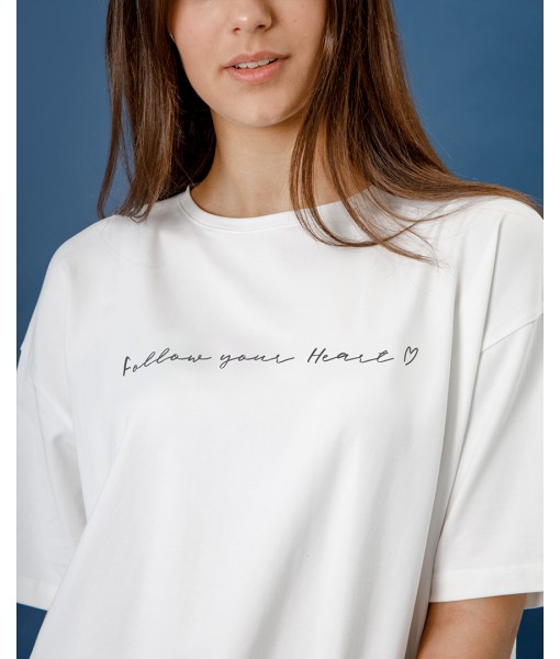 футболка FOLLOW YOUR HEART біла