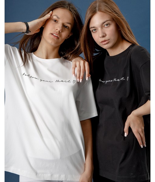 футболка FOLLOW YOUR HEART чорна